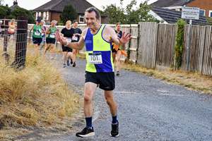 Download race photo <a href='Large/img_1064.jpg' class='lightbox-download'>here</a>