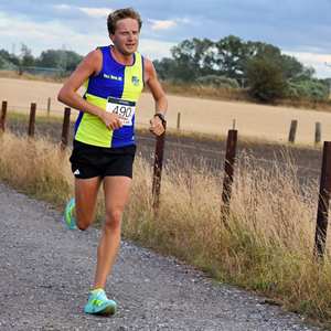 Download race photo <a href='Large/img_1205.jpg' class='lightbox-download'>here</a>