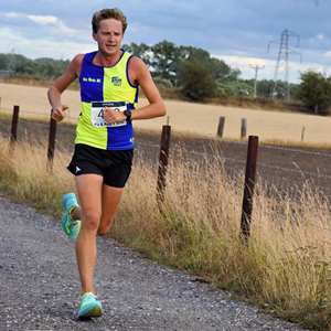 Download race photo <a href='Large/img_1207.jpg' class='lightbox-download'>here</a>