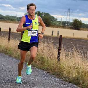 Download race photo <a href='Large/img_1208.jpg' class='lightbox-download'>here</a>