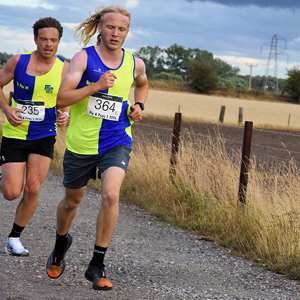 Download race photo <a href='Large/img_1210.jpg' class='lightbox-download'>here</a>