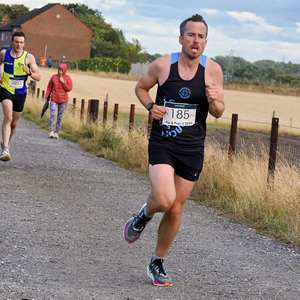 Download race photo <a href='Large/img_1226.jpg' class='lightbox-download'>here</a>