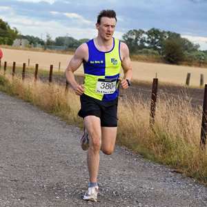 Download race photo <a href='Large/img_1233.jpg' class='lightbox-download'>here</a>
