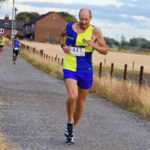 Download race photo <a href='Large/img_1240.jpg' class='lightbox-download'>here</a>
