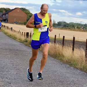 Download race photo <a href='Large/img_1242.jpg' class='lightbox-download'>here</a>