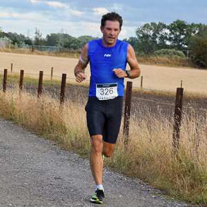 Download race photo <a href='Large/img_1249.jpg' class='lightbox-download'>here</a>