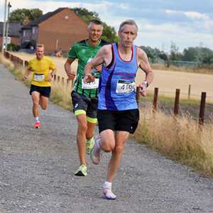 Download race photo <a href='Large/img_1253.jpg' class='lightbox-download'>here</a>
