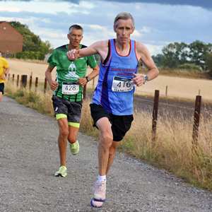 Download race photo <a href='Large/img_1260.jpg' class='lightbox-download'>here</a>