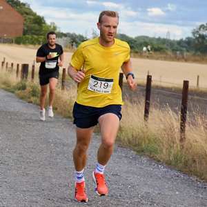 Download race photo <a href='Large/img_1265.jpg' class='lightbox-download'>here</a>