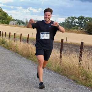Download race photo <a href='Large/img_1352.jpg' class='lightbox-download'>here</a>
