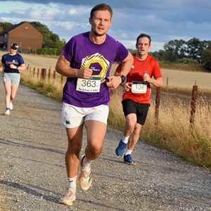 Download race photo <a href='Large/img_1574.jpg' class='lightbox-download'>here</a>