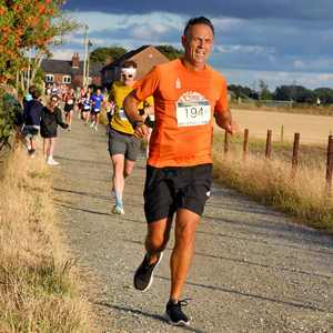 Download race photo <a href='Large/img_1615.jpg' class='lightbox-download'>here</a>