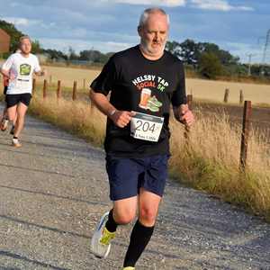 Download race photo <a href='Large/img_1738.jpg' class='lightbox-download'>here</a>