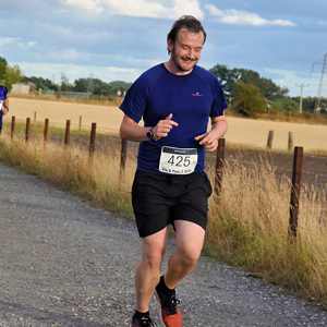 Download race photo <a href='Large/img_1750.jpg' class='lightbox-download'>here</a>