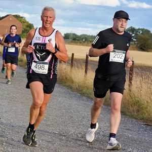Download race photo <a href='Large/img_1761.jpg' class='lightbox-download'>here</a>