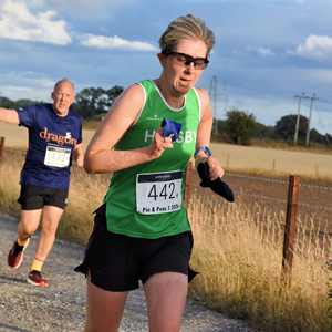 Download race photo <a href='Large/img_1792.jpg' class='lightbox-download'>here</a>