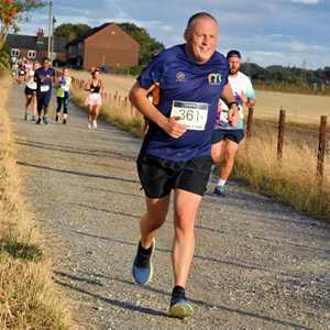 Download race photo <a href='Large/img_1796.jpg' class='lightbox-download'>here</a>