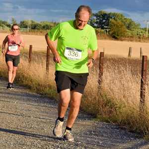 Download race photo <a href='Large/img_1941.jpg' class='lightbox-download'>here</a>