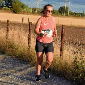 Download race photo <a href='Large/img_1948.jpg' class='lightbox-download'>here</a>