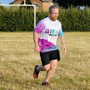 Download race photo <a href='Large/img_2640.jpg' class='lightbox-download'>here</a>