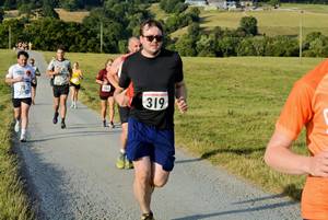 Download race photo <a href='Large/img_0392.jpg' class='lightbox-download'>here</a>