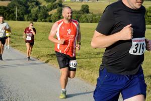 Download race photo <a href='Large/img_0393.jpg' class='lightbox-download'>here</a>