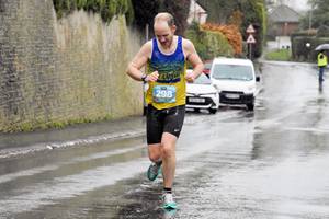 Download race photo <a href='Large/img_0910.jpg' class='lightbox-download'>here</a>
