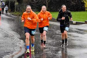 Download race photo <a href='Large/img_1385.jpg' class='lightbox-download'>here</a>