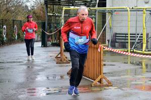 Download race photo <a href='Large/img_2129.jpg' class='lightbox-download'>here</a>