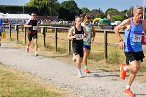 Download race photo <a href='Large/img_0013.jpg' class='lightbox-download'>here</a>