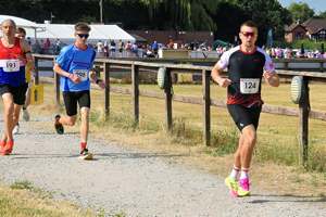 Download race photo <a href='Large/img_0014.jpg' class='lightbox-download'>here</a>