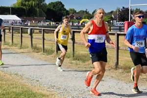 Download race photo <a href='Large/img_0023.jpg' class='lightbox-download'>here</a>