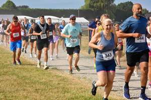 Download race photo <a href='Large/img_0183.jpg' class='lightbox-download'>here</a>