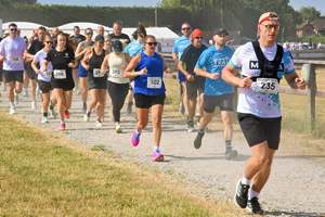 Download race photo <a href='Large/img_0200.jpg' class='lightbox-download'>here</a>