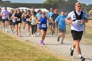 Download race photo <a href='Large/img_0201.jpg' class='lightbox-download'>here</a>