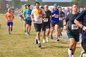 Download race photo <a href='Large/img_0223.jpg' class='lightbox-download'>here</a>