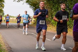 Download race photo <a href='Large/img_0449.jpg' class='lightbox-download'>here</a>