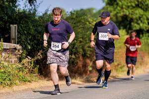 Download race photo <a href='Large/img_0909.jpg' class='lightbox-download'>here</a>