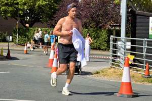 Download race photo <a href='Large/img_1322.jpg' class='lightbox-download'>here</a>