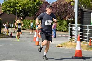 Download race photo <a href='Large/img_1364.jpg' class='lightbox-download'>here</a>