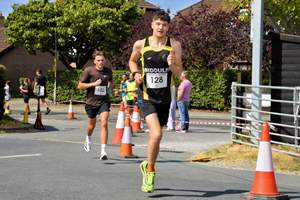 Download race photo <a href='Large/img_1368.jpg' class='lightbox-download'>here</a>