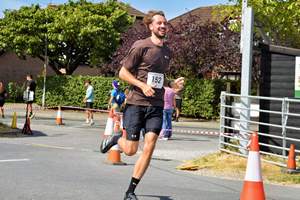 Download race photo <a href='Large/img_1382.jpg' class='lightbox-download'>here</a>