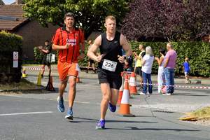 Download race photo <a href='Large/img_1391.jpg' class='lightbox-download'>here</a>