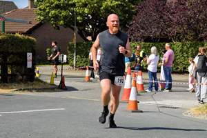 Download race photo <a href='Large/img_1439.jpg' class='lightbox-download'>here</a>