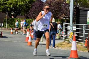 Download race photo <a href='Large/img_1464.jpg' class='lightbox-download'>here</a>