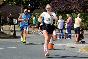 Download race photo <a href='Large/img_1499.jpg' class='lightbox-download'>here</a>