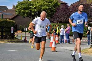 Download race photo <a href='Large/img_1530.jpg' class='lightbox-download'>here</a>