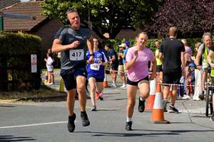 Download race photo <a href='Large/img_1779.jpg' class='lightbox-download'>here</a>