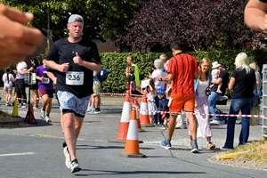 Download race photo <a href='Large/img_1805.jpg' class='lightbox-download'>here</a>