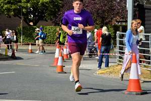 Download race photo <a href='Large/img_1810.jpg' class='lightbox-download'>here</a>